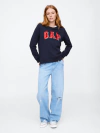 Buzo "Gap". De mujer - Cuello redondo azul con logo estampado en rojo y blanco - comprar online