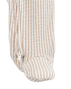 Osito "Carter´s", de algodón blanco con dibujitos en beige (Unisex) - Lupeluz