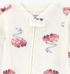 Osito "Carter´s", morley blanco con camiones rojos en internet