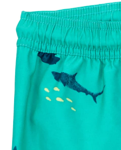 Conjunto "Carter´s" - Remera UV manga larga + malla azul marino y verde con tiburones - Lupeluz