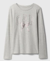 Remera "GAP". Manga larga, gris con logo rosa y moño brilloso - comprar online