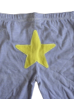 Pantalón "Carter´s" - De algodón rayado violeta con estrella verde en la cola - Lupeluz