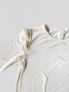 Remera "Old Bunch" - Manga larga, cruda con volados en internet