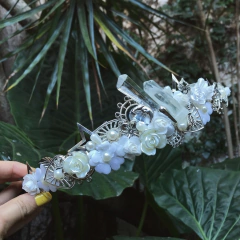 Mystic White Crown - comprar online