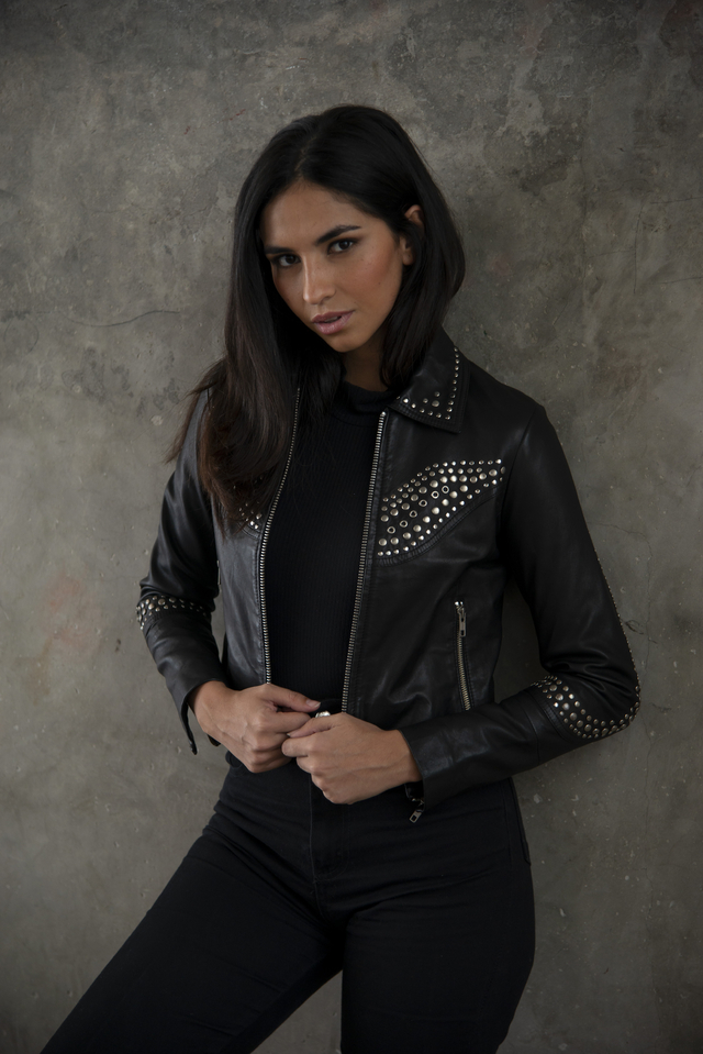 Campera Sofía Negra thumbnail 2
