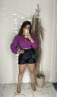 Cropped Decote- Manga Longa - comprar online