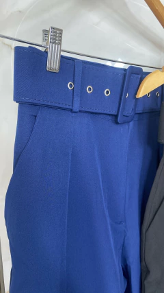 Calça Alfaiataria c/ Cinto na internet