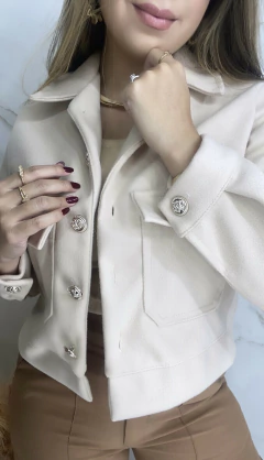 Jaqueta Lã Batida - Botões na internet