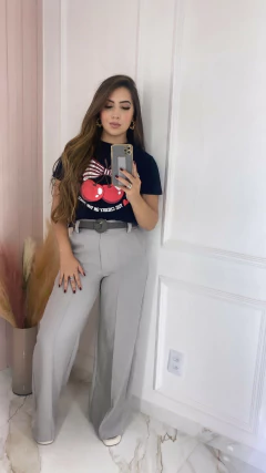 Tee Fashionista - Cherry Laço na internet