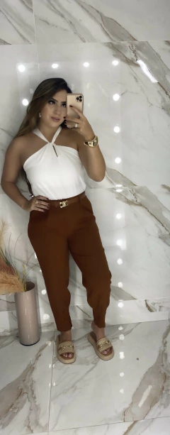 Imagem do Calça Alfaiataria Cenoura - Zíper na barra