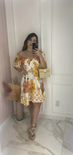 Vestido Manguinha Curto Elástico Flores - Amarelo - comprar online