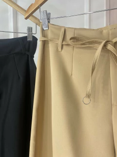 Calça Pantalona Zíper/Cinto - Alfaiataria - comprar online