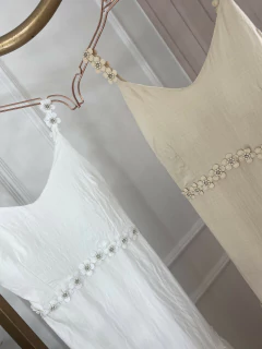 Vestido Flor - Pedrinha Pérola na internet