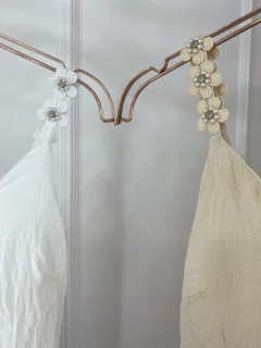 Vestido Flor - Pedrinha Pérola na internet