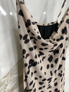 Vestido Tule Cow Print - Decote degagê na internet