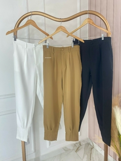 Calça Alfaiataria Cenoura - Zíper na barra