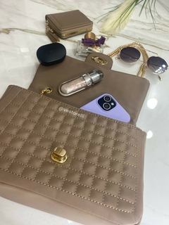Bolsa + Carteira - Corrente Dourada Grande - comprar online