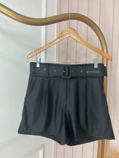 Short C/Cinto - Courino