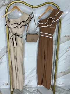 Macacão Babados c/ faixa - bicolor