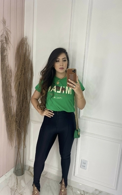 Tee Fashionista na internet
