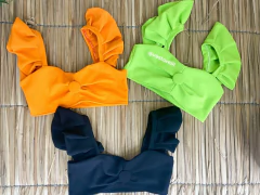 Cropped Botãozinho - Babados - comprar online