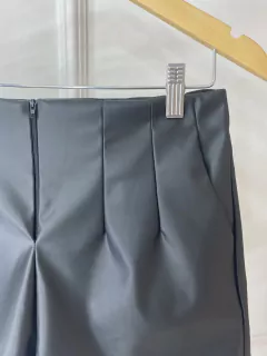 Short Insp Zara - Couro - loja online