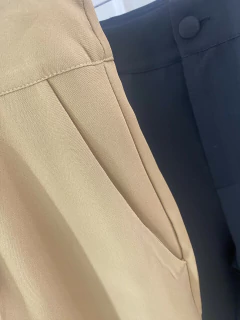 Calça Alfaiataria Cenoura - Zíper na barra - loja online