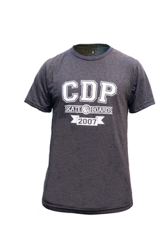 Remera school en internet