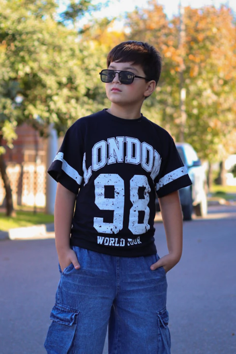 Remera BOXY de varon LONDON
