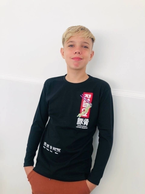 REMERA RAMEN DOBLE ESTAMPA