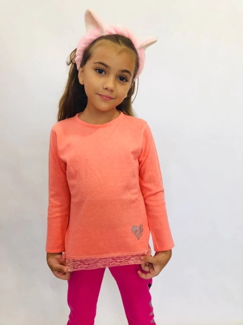 SWEATER DE HILADO ESPECIAL CON LYCRA PUNTILLA Y CORAZON