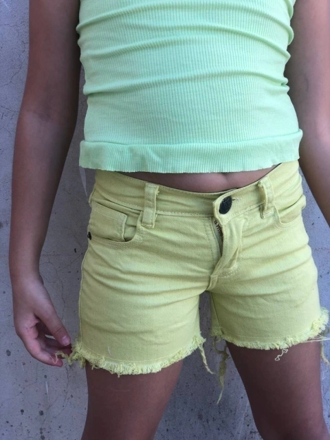 SHORT DE JEAN ELASTIZADO COLOR