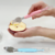 Imagem do Colher Silicone 2 em 1 com raspador de frutas Buba