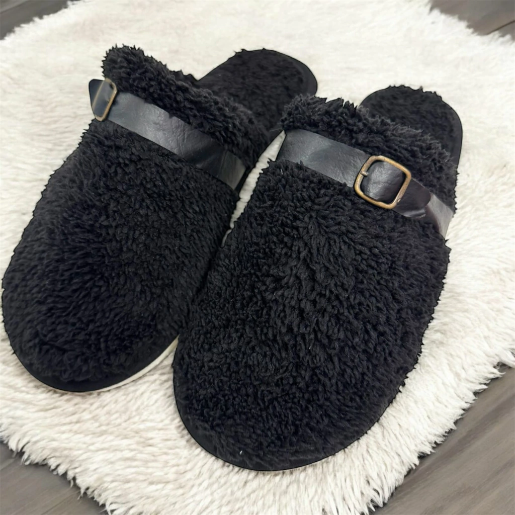 pantufla peluche negro - bayres