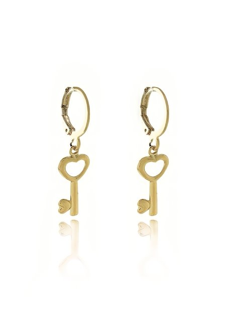 Brinco de argolinha com pingente de chave lisa folheado em ouro 18k