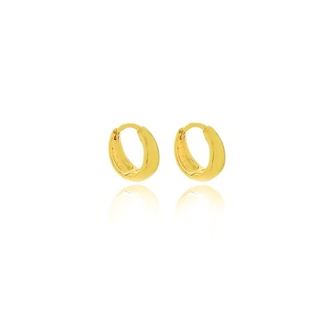 Brinco de argolinha lisa média folheado em ouro 18k
