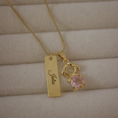 Colar com pingente menino (a) e nome personalizado a laser folheado em ouro 18k na internet