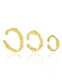 Trio de piercing fake de pressão com design ondulado folheado em ouro 18k