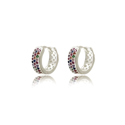 Brinco de argola cravejado com microzircônias coloridas folheado em prata