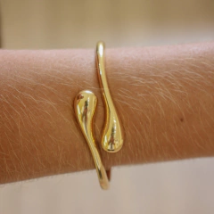 Bracelete orgânico fino design moderno folheado em ouro 18k - comprar online