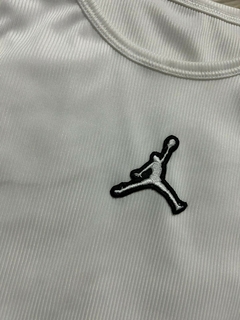 Top Jordan - comprar online