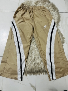 Pantalón líneas