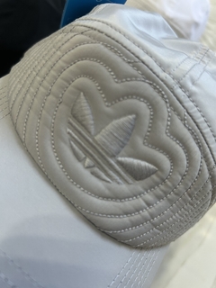 Gorra Adi importada - comprar online