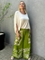 Calça Pantalona Estampada Julia na internet