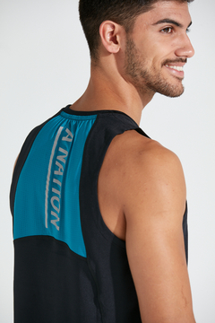 MUSCULOSA POLUX BLACK BLUE en internet