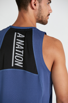 Imagen de MUSCULOSA POLUX BLUE BLACK