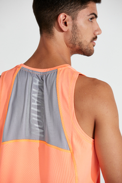 MUSCULOSA POLUX ORANGE GRAY - tienda online