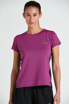 REMERA ANUKIS FUCSIA BLACK