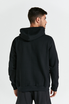 CAMPERA HOMBRE BASIC HOODIE BLACK en internet
