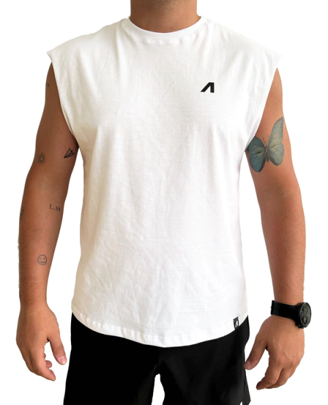 MUSCULOSA HOMBRE BOXY FIT KOBANT WHITE - comprar online